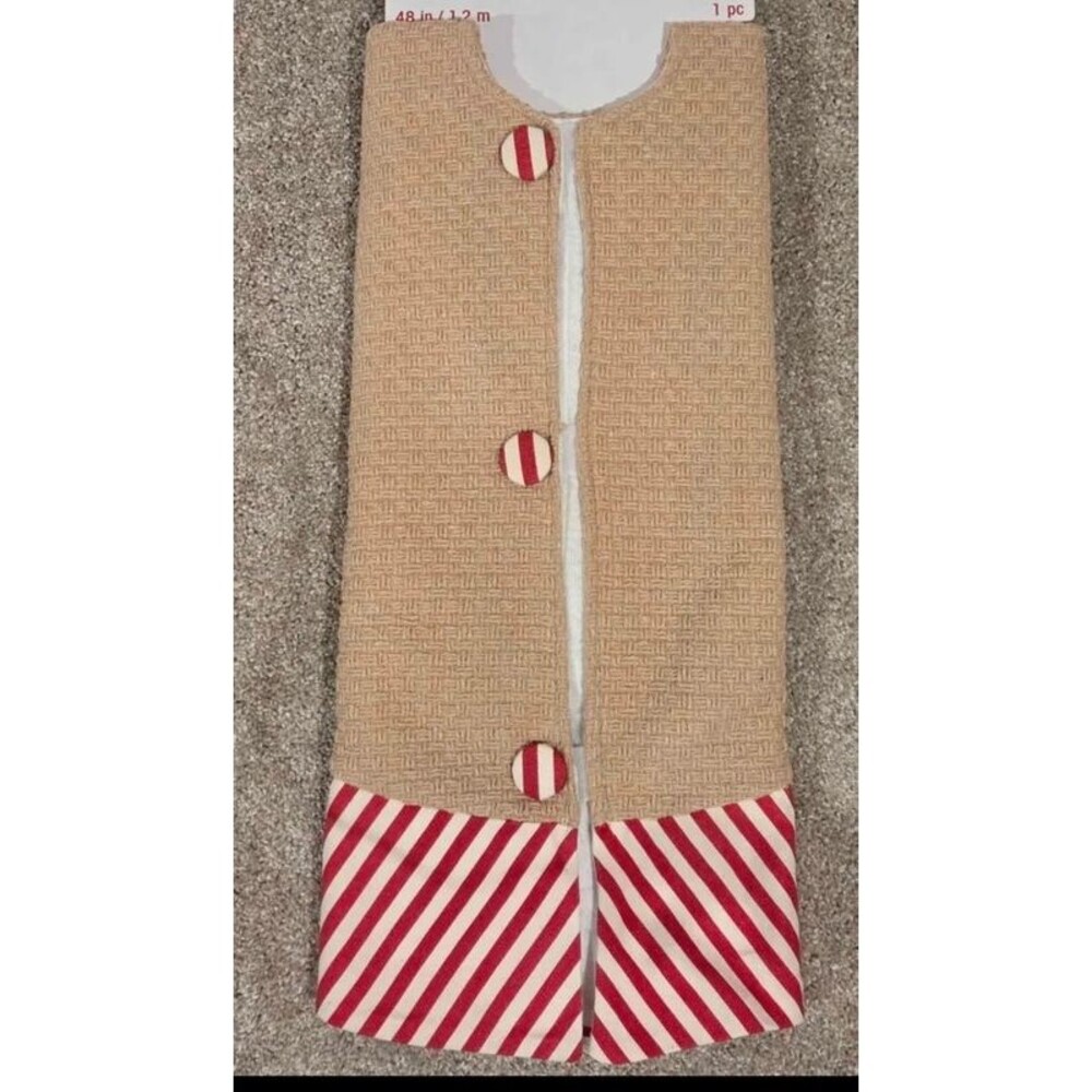 Burlap red striped tree skirt